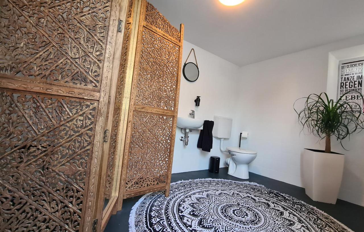 Schlaffass Mit Wellness In Alter Scheune Seinsheim Buitenkant foto